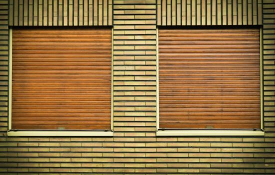 réparer un volet roulant bloqué dans le caisson