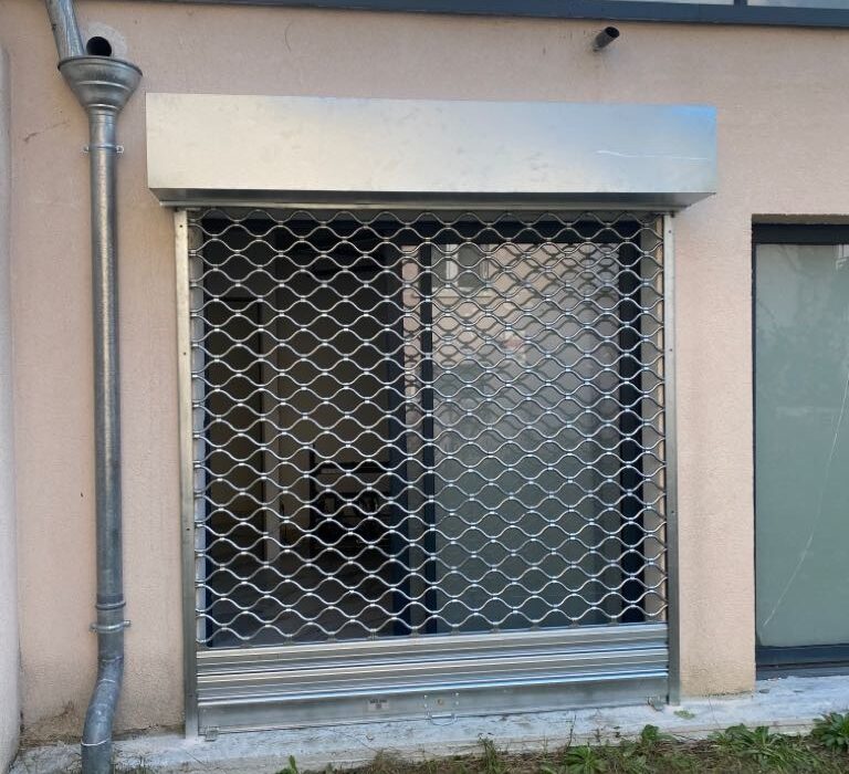 Motorisation rideau métallique Les Clayes sous Bois