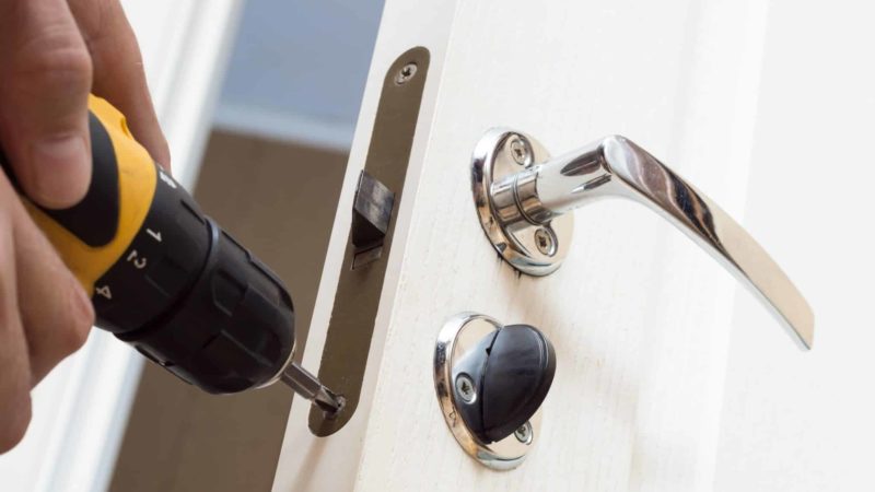 ouvrir une porte de garage sans clé
