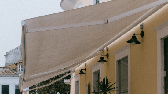 comment nettoyer un store banne