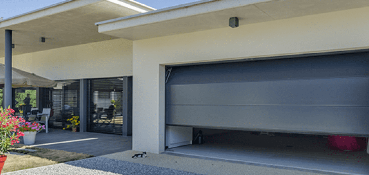 Image Configuration de porte de garage sectionnelle sur mesure