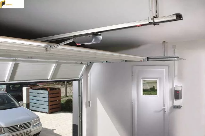 Image Comment choisir une porte de garage électrique ?