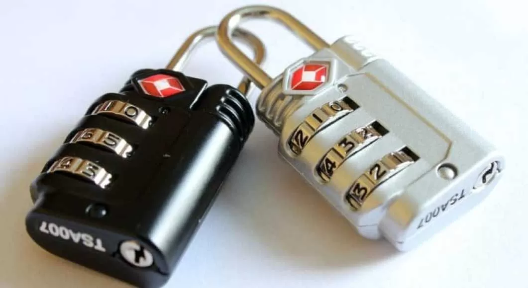Image Comment changer le code d'un cadenas 3 chiffres ?