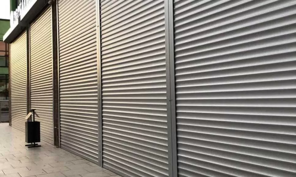 Installation rideau metallique Orsay (91400)