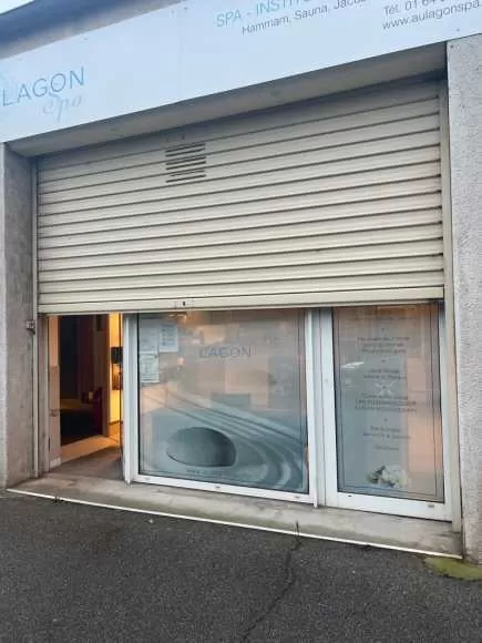 Installation rideau métallique à Paris 1