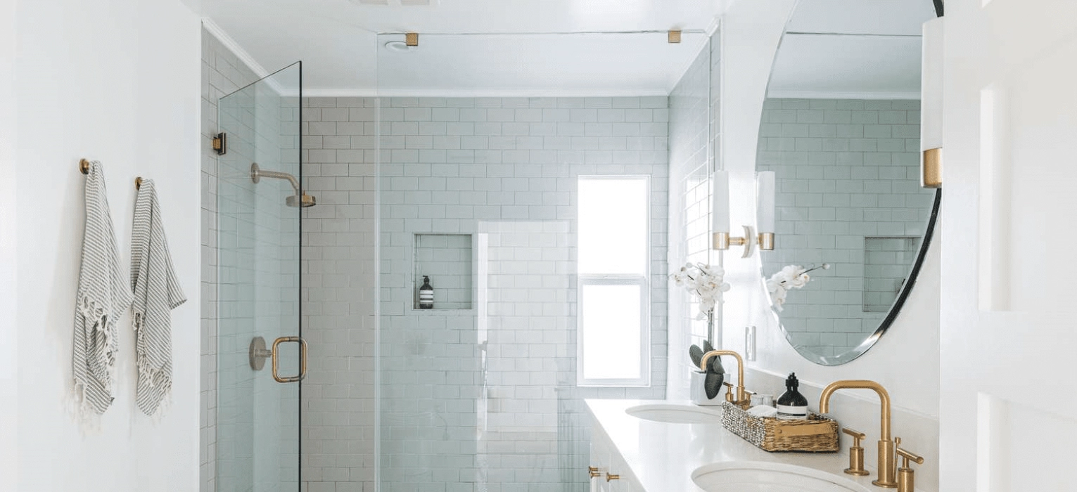 Image Quelles portes pour une douche ?